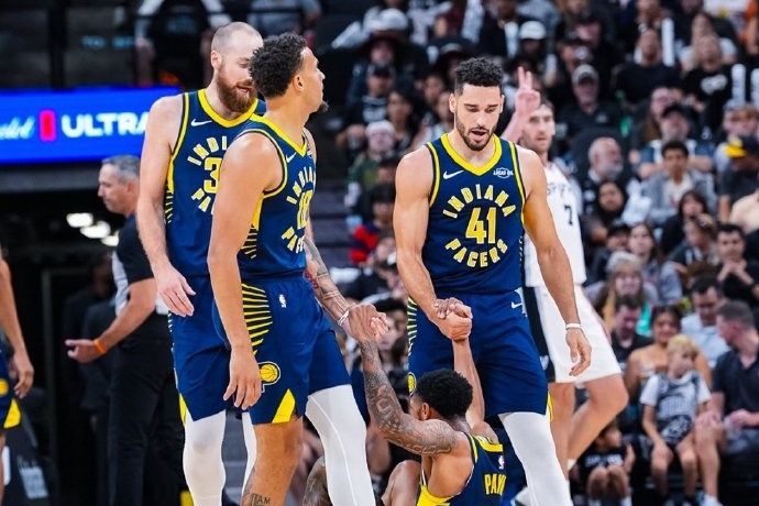 NBA季前赛战报：文班亚马两双，马刺133-104大胜步行者，季前赛五战全胜